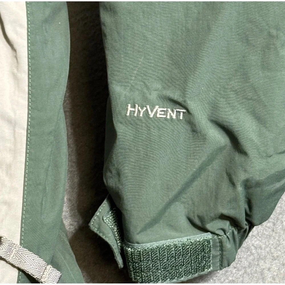 The North Face Mens HyVent Hooded Rain Jacket Green Medium Waterproof Shell In 1